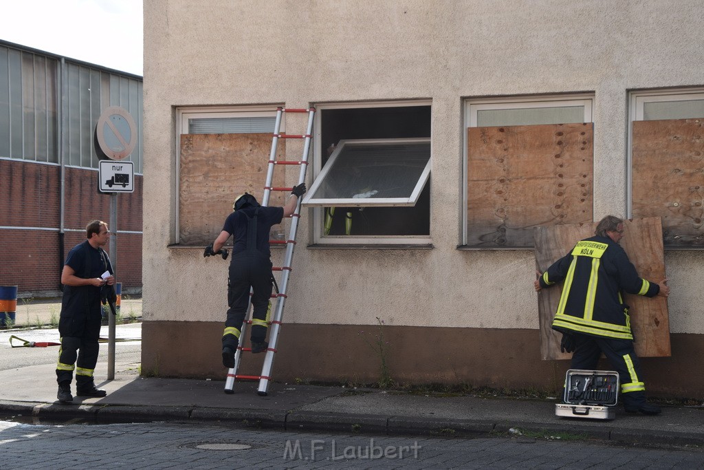 Feuer Koeln Niehl Niehler Hafen Hansakai P33.JPG - Miklos Laubert